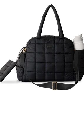 Augustnoa weekender duffel